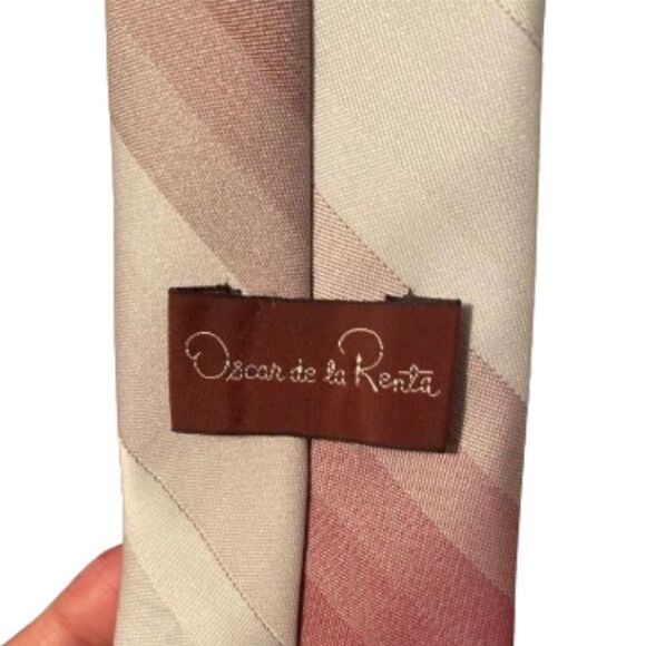 Lot of 5 Luxury Men’s Neck Ties- Christian Dior, Oscar dela Renta, Mulberry - Picture 8 of 11